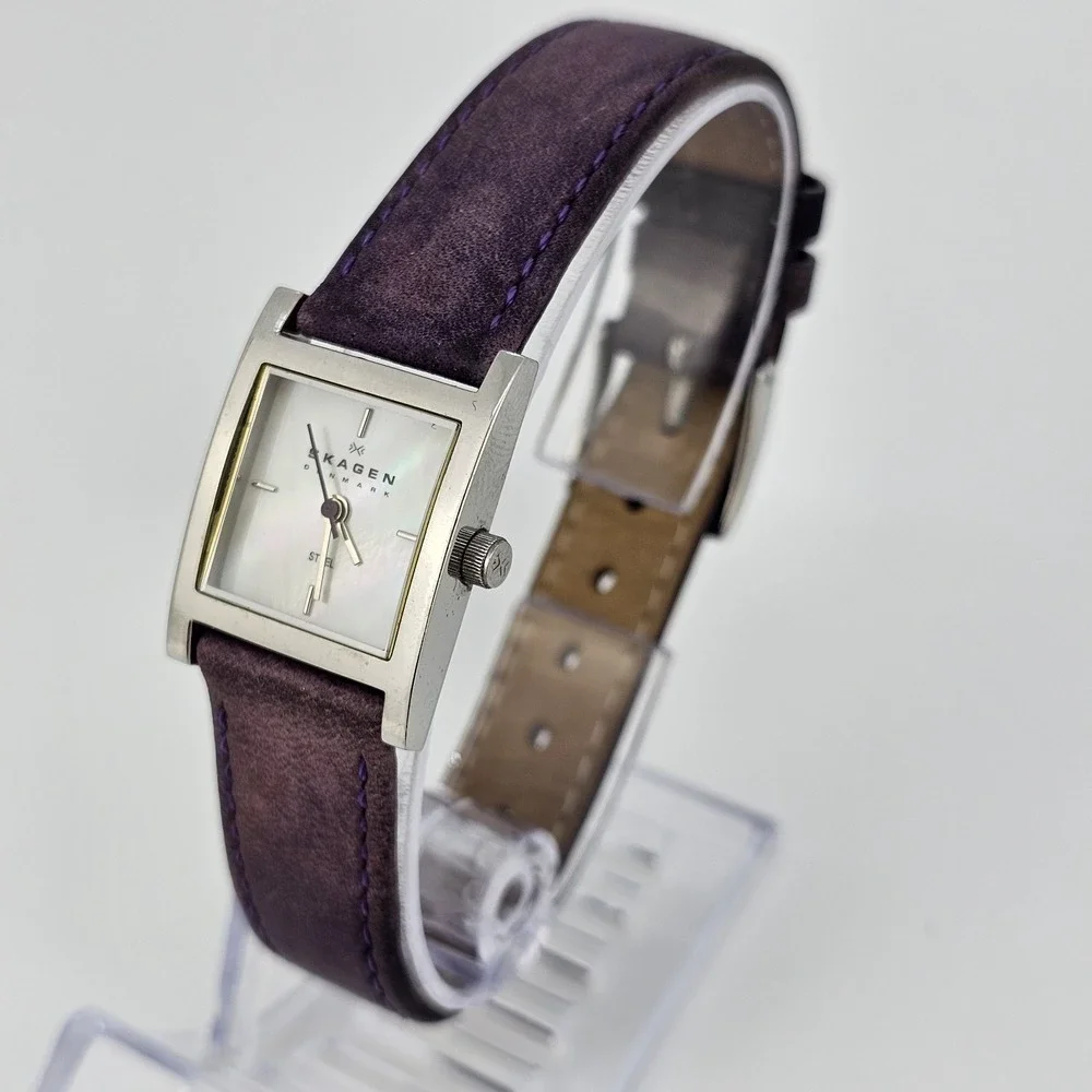 Skagen Women's Watch 20MM MOP Gray Dial Light Purple‎ Leather Bands New Battery